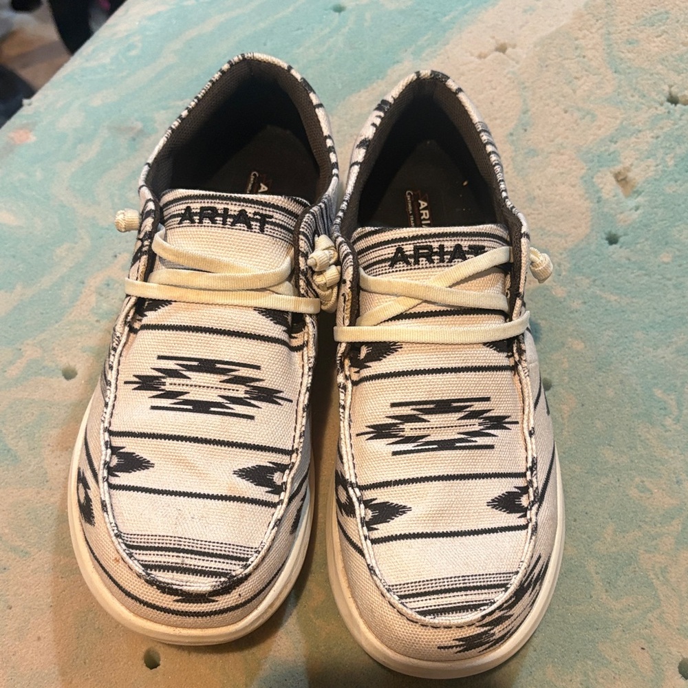 Ariat Black and Cream Patterned Loafers